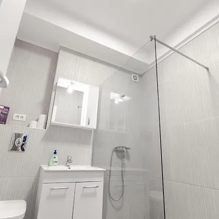 Sea Vibes-mamaia Nord Apartment *